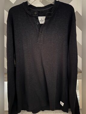 Reigning Champ Men’s Slub Cotton Henley. Size S. Excellent Condition.